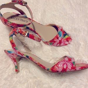 Ellen Tracy Floral Eva Sandals